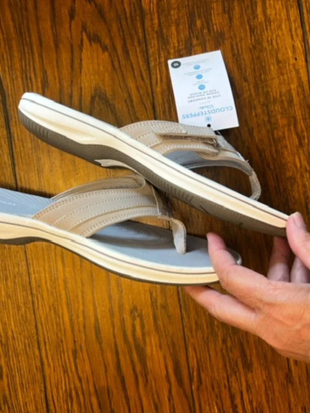Women's New w/tags Clarks Cloudsteppers Sandals, Flip Flops, Lite Taupe, Size 10